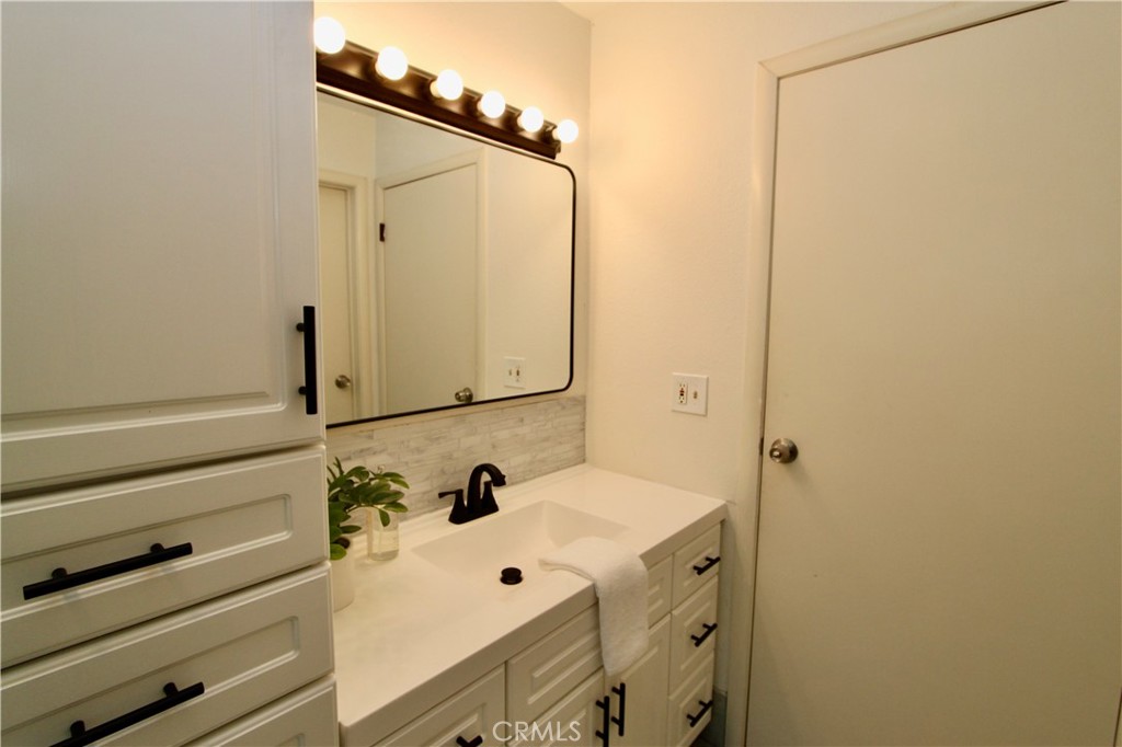 6963 Panoramic Dr, Lucerne, CA 95458