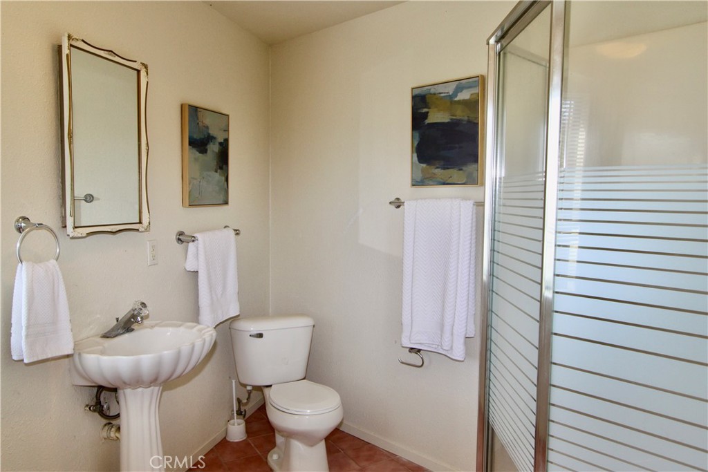 6963 Panoramic Dr, Lucerne, CA 95458