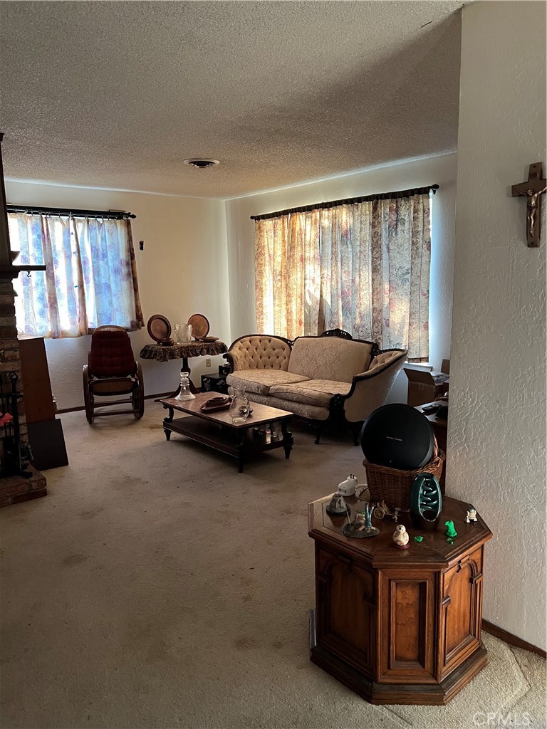 4174 Sherwood Ct, Lucerne, CA 95458