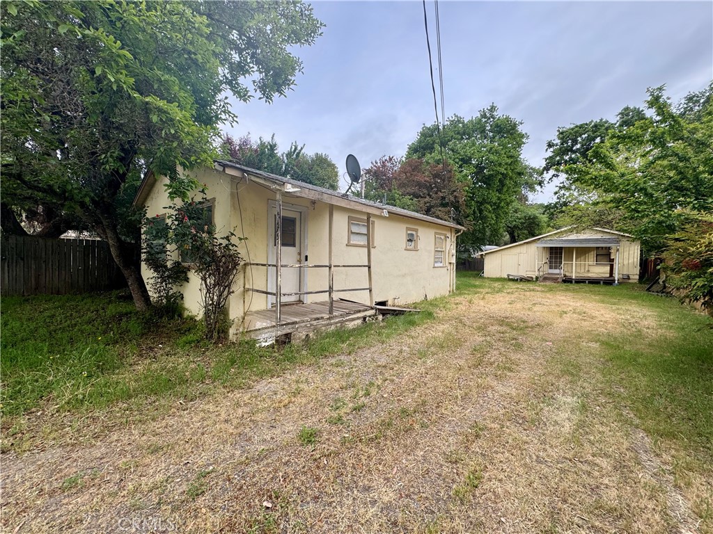 6475 14th Ave, Lucerne, CA 95458