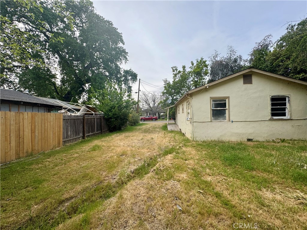 6475 14th Ave, Lucerne, CA 95458