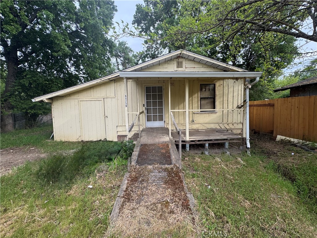 6475 14th Ave, Lucerne, CA 95458