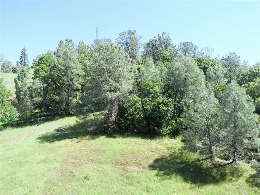 6983 Leslie Rd, Lucerne, CA 95458