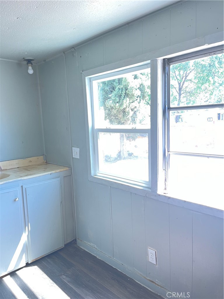 5877 Lake St #8, Lucerne, CA 95458