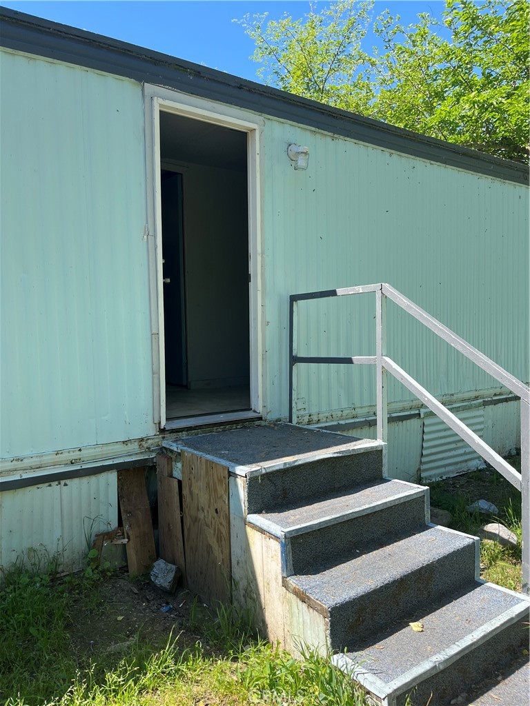 5877 Lake St #8, Lucerne, CA 95458