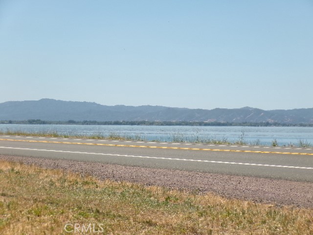 6902 Frontage Rd, Lucerne, CA 95458