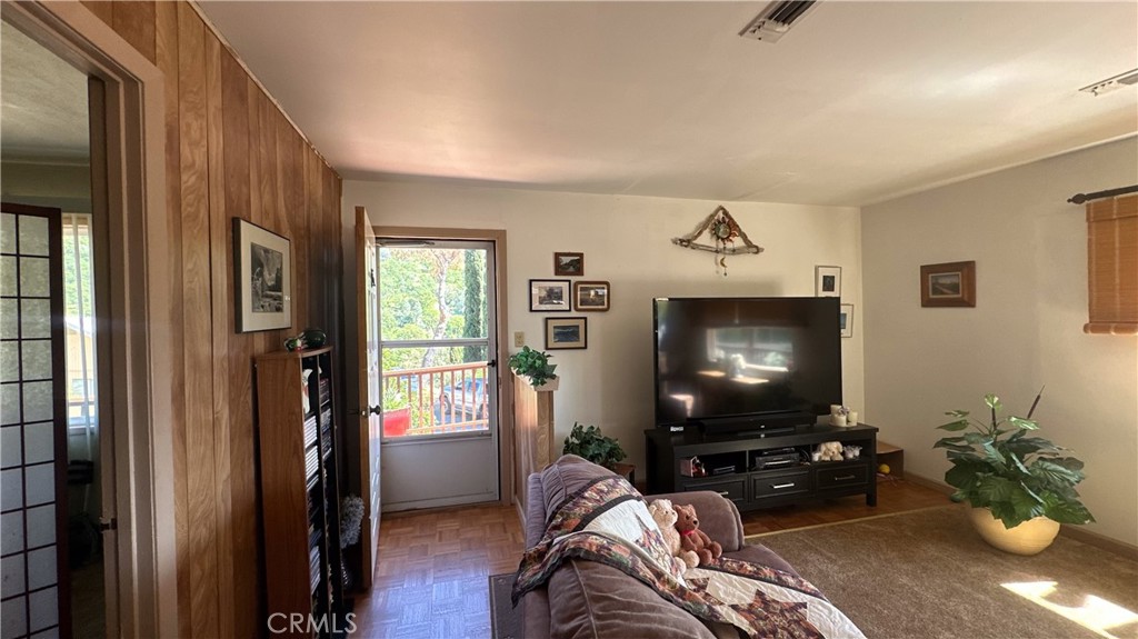 3788 Lakeview Terrace, Lucerne, CA 95458