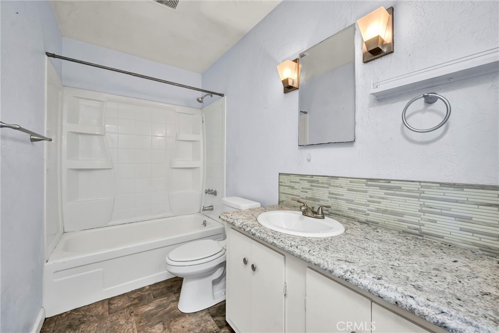 6838 Virginia Dr, Lucerne, CA 95458