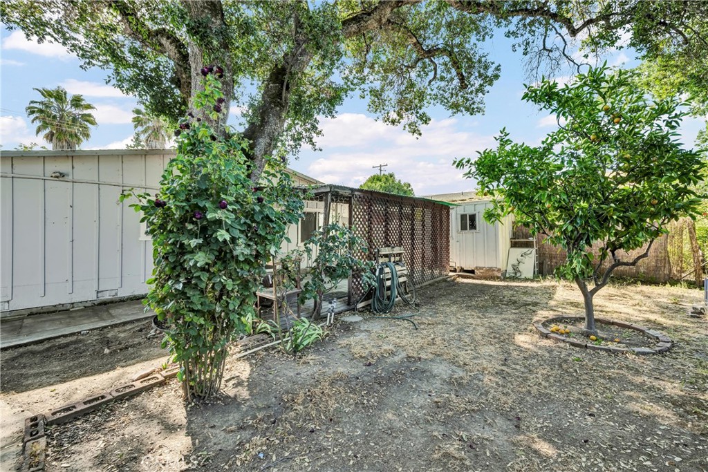 6838 Virginia Dr, Lucerne, CA 95458