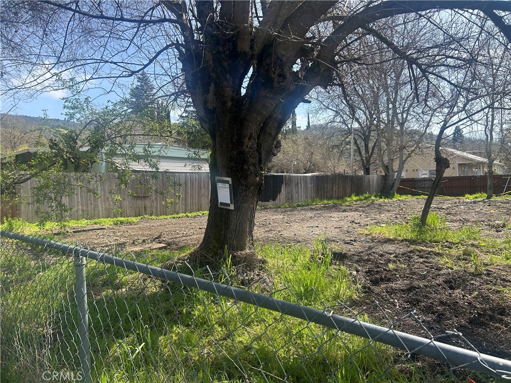 6289 13th Ave, Lucerne, CA 95458