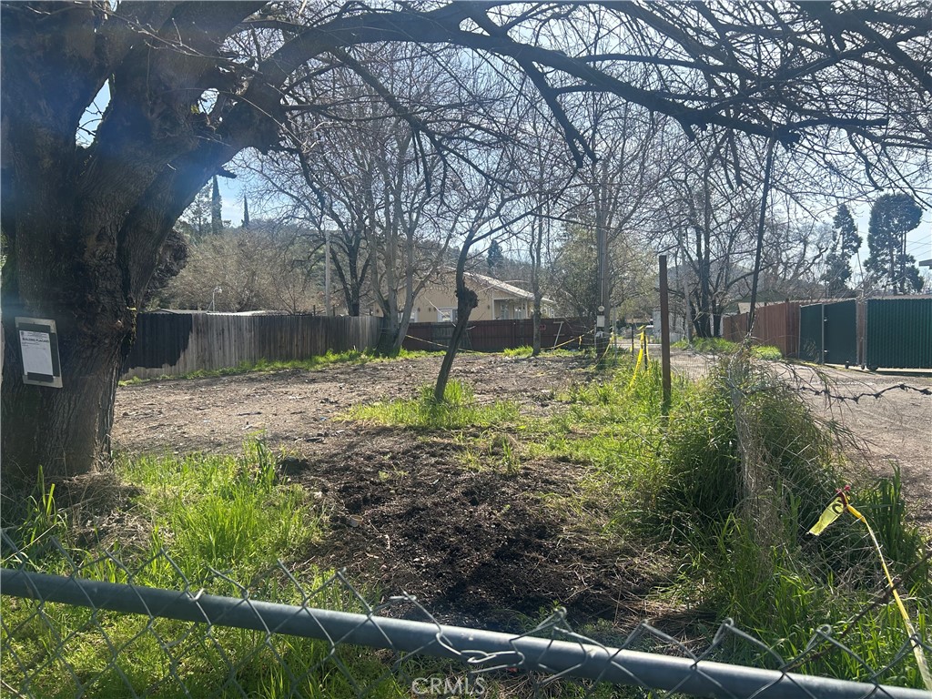 6289 13th Ave, Lucerne, CA 95458