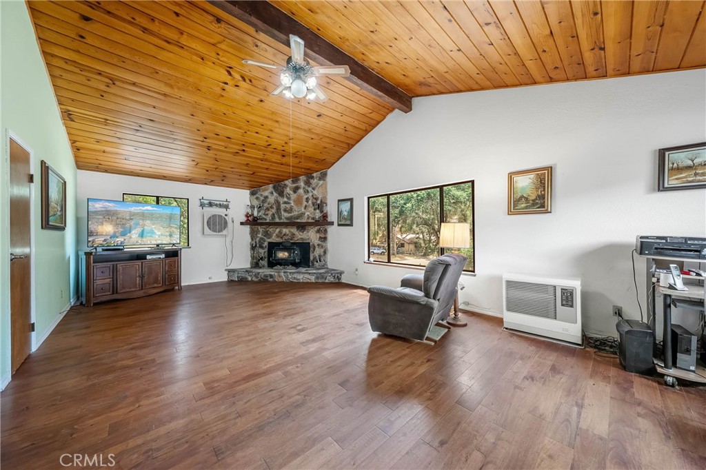 2976 Rancho Vista Dr, Lucerne, CA 95458