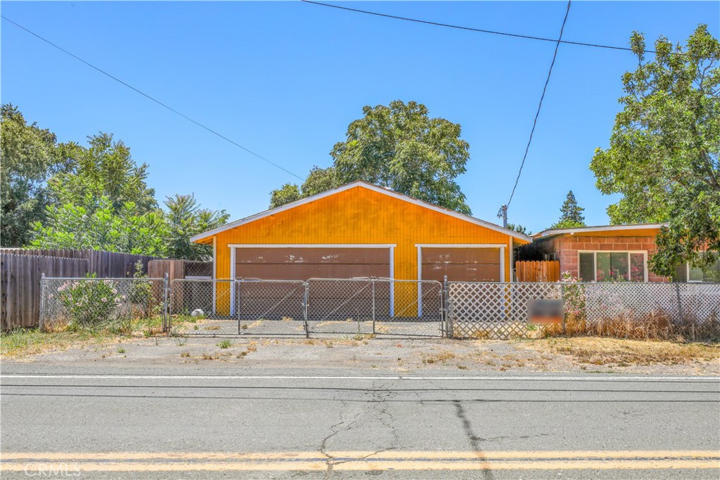 6309 5th Ave, Lucerne, CA 95458