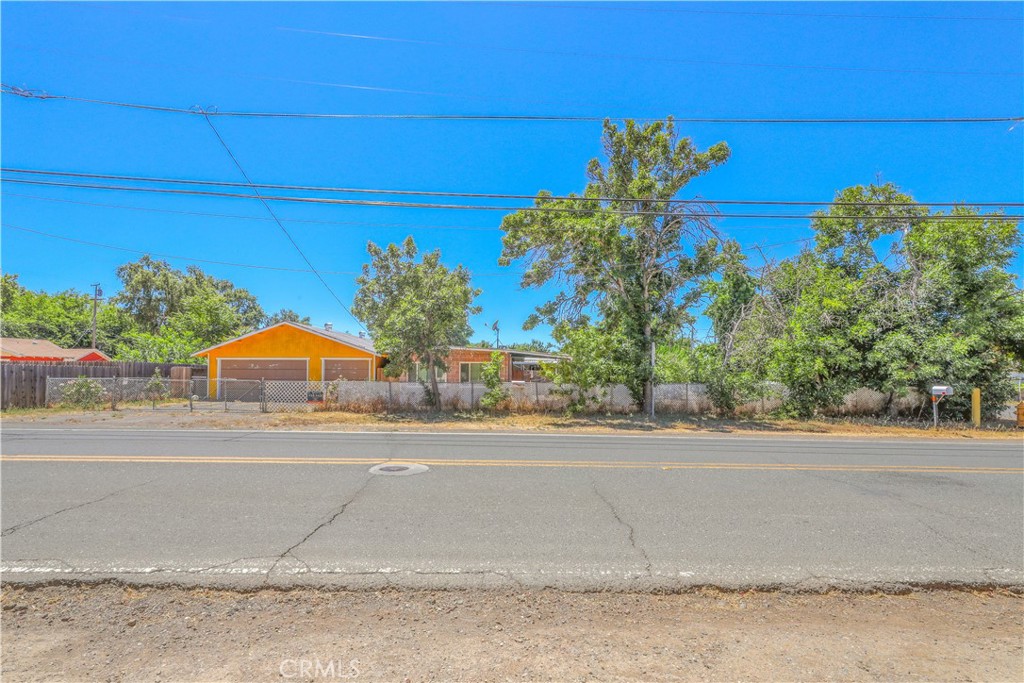 6309 5th Ave, Lucerne, CA 95458