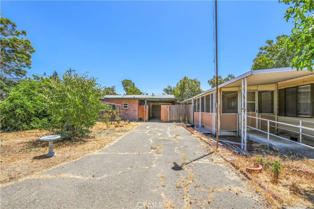 6309 5th Ave, Lucerne, CA 95458