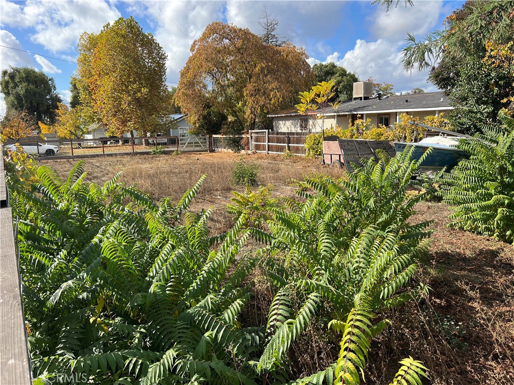 4410 Bush St, Lucerne, CA 95458