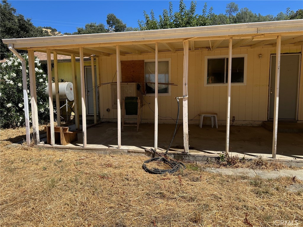 2915 Rancho Vista Dr, Lucerne, CA 95458