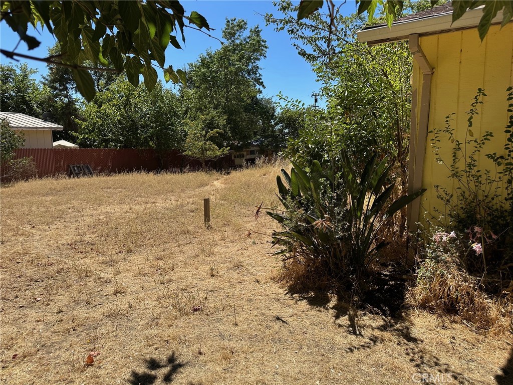 2915 Rancho Vista Dr, Lucerne, CA 95458