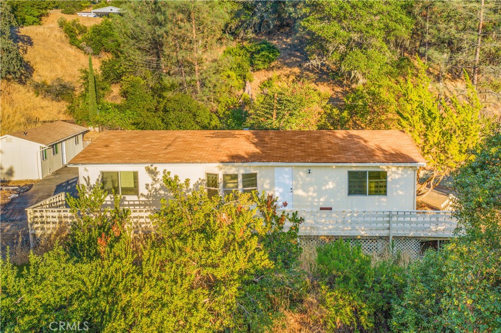 7112 Sonja Lu Ln, Lucerne, CA 95458