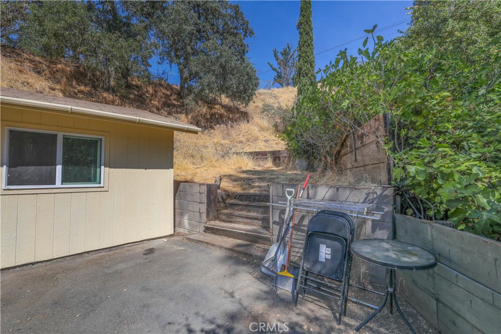 7112 Sonja Lu Ln, Lucerne, CA 95458