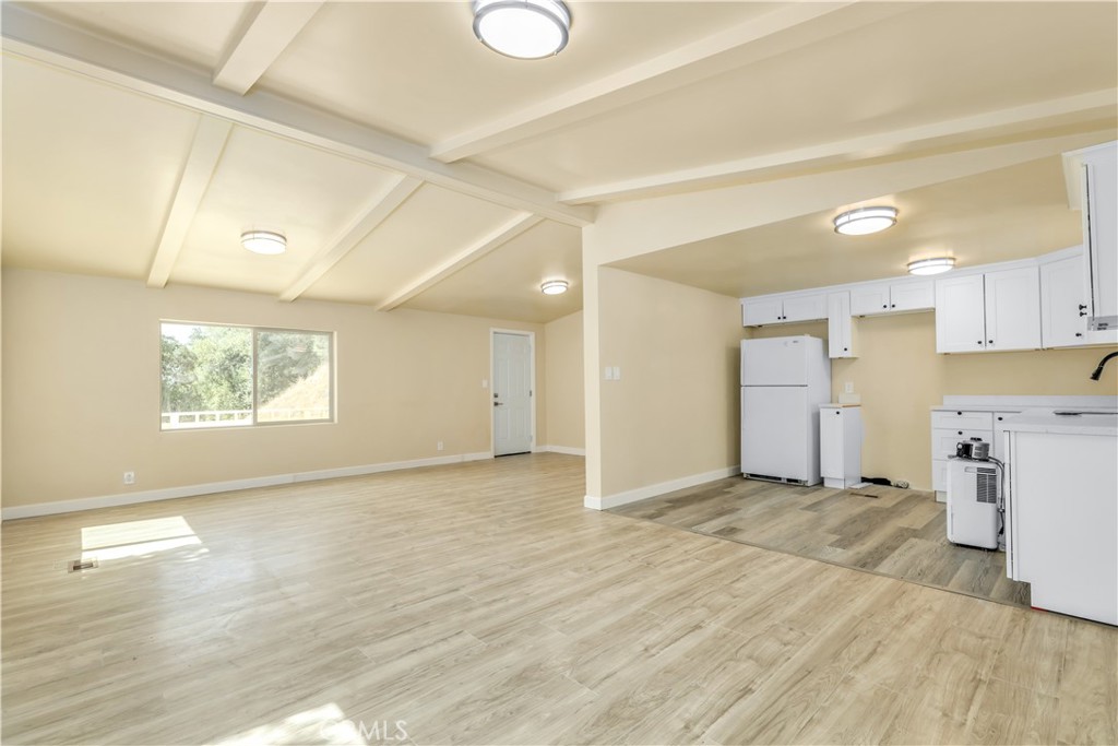 7112 Sonja Lu Ln, Lucerne, CA 95458