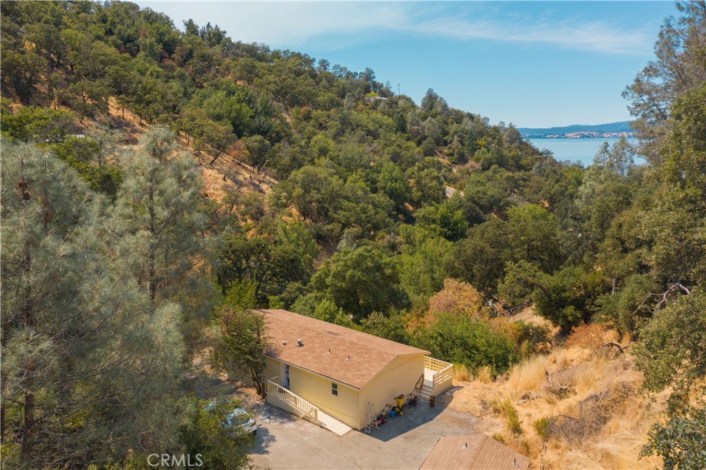 7112 Sonja Lu Ln, Lucerne, CA 95458