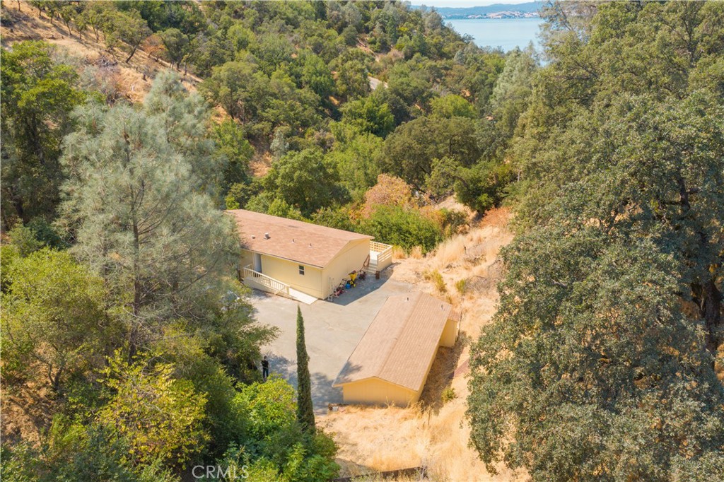 7112 Sonja Lu Ln, Lucerne, CA 95458