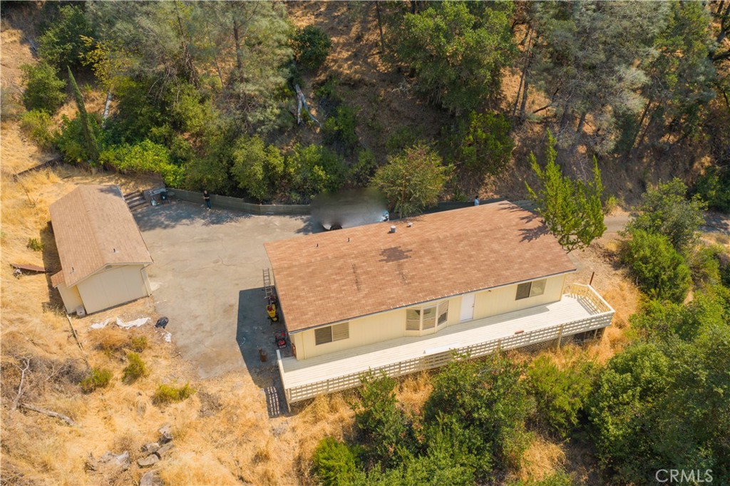 7112 Sonja Lu Ln, Lucerne, CA 95458