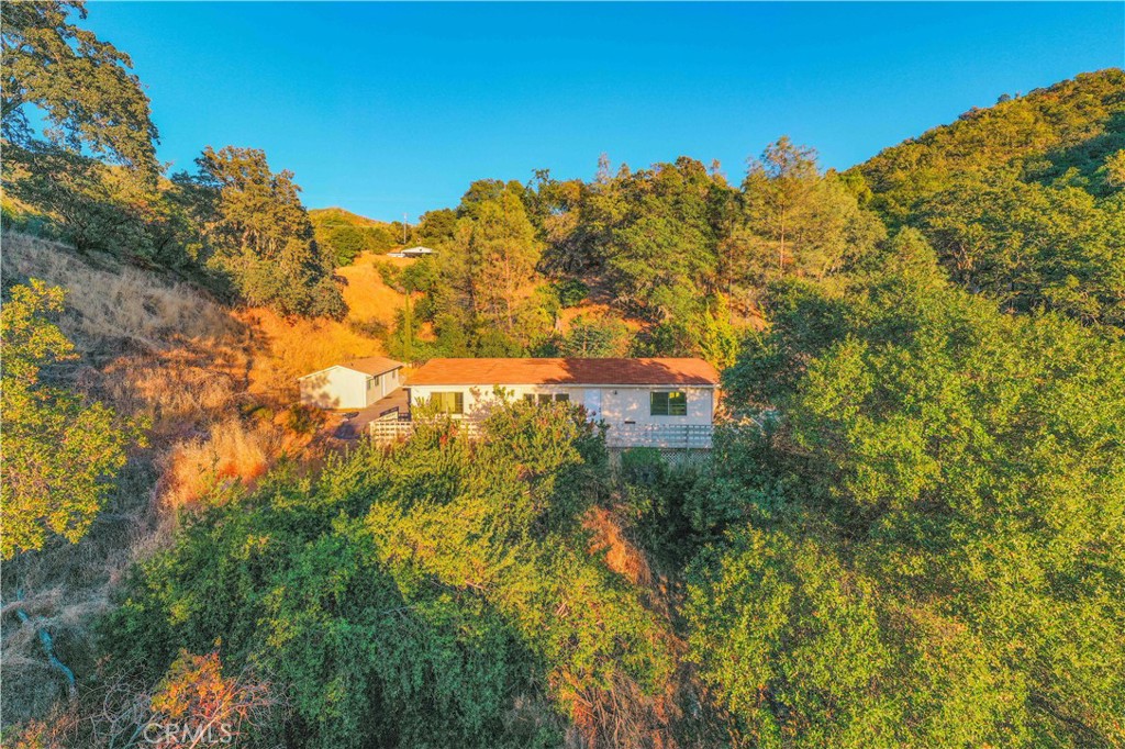 7112 Sonja Lu Ln, Lucerne, CA 95458