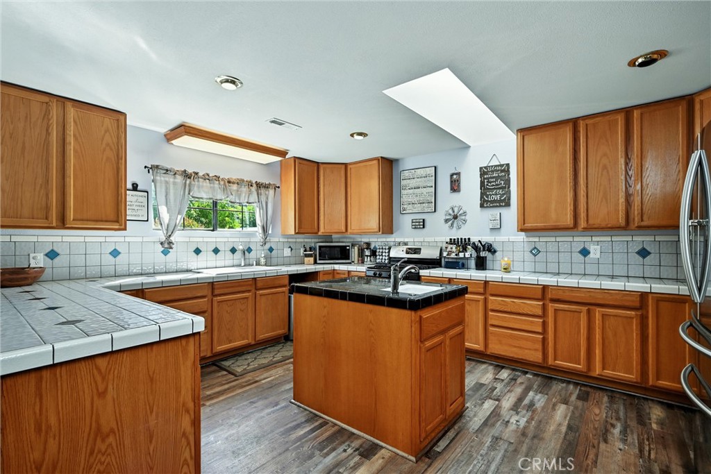 4397 Country Club Drive, Lucerne, CA 95458