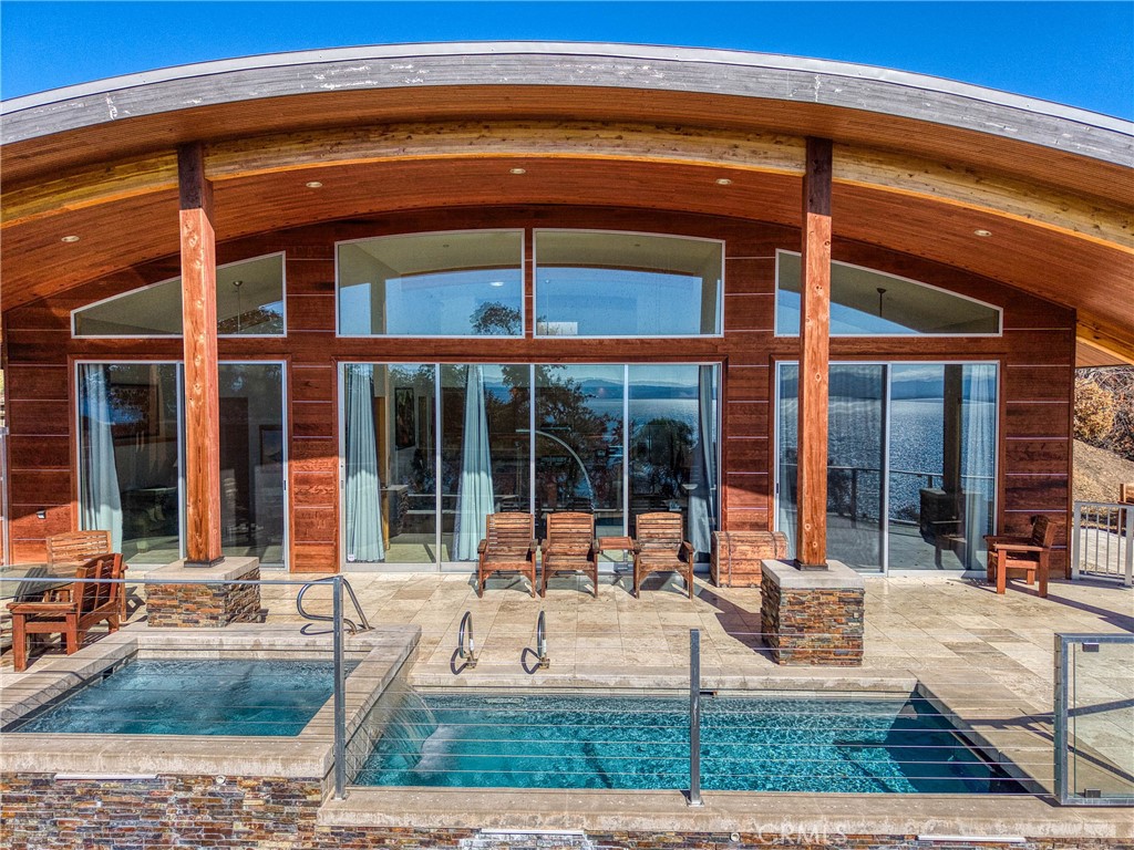 5700 Roland Rd, Lucerne, CA 95458