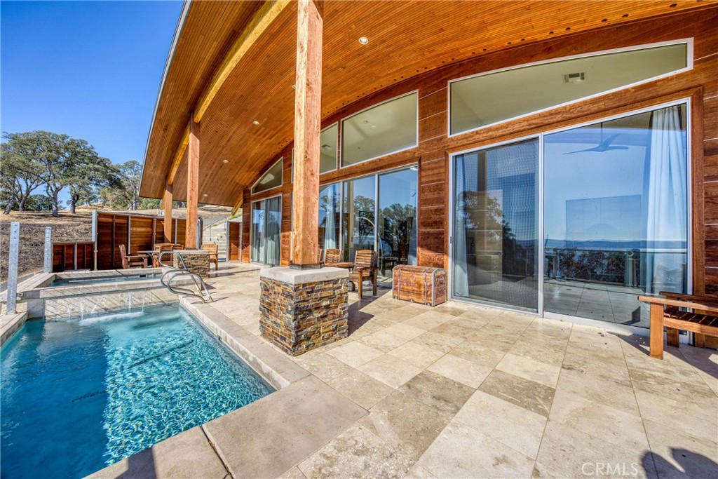 5700 Roland Rd, Lucerne, CA 95458