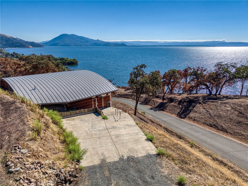 5700 Roland Rd, Lucerne, CA 95458