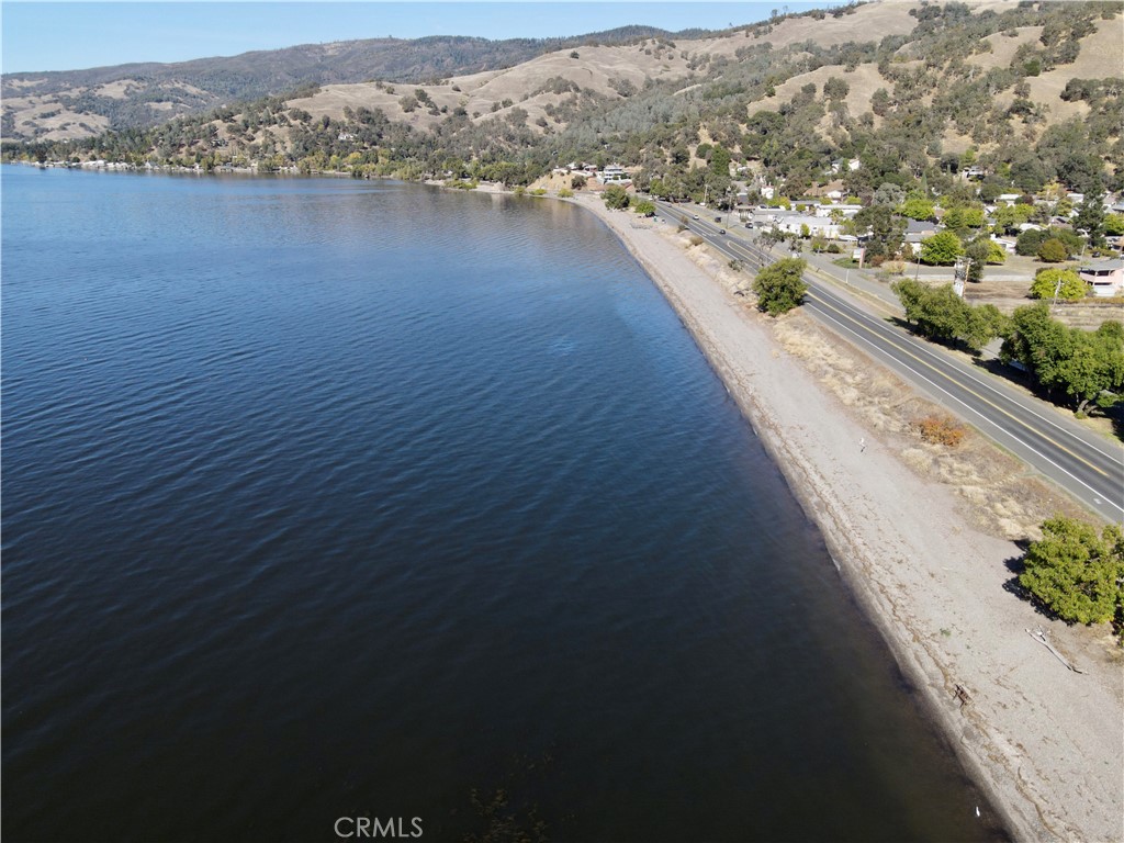 6809 Rosemont Dr, Lucerne, CA 95458