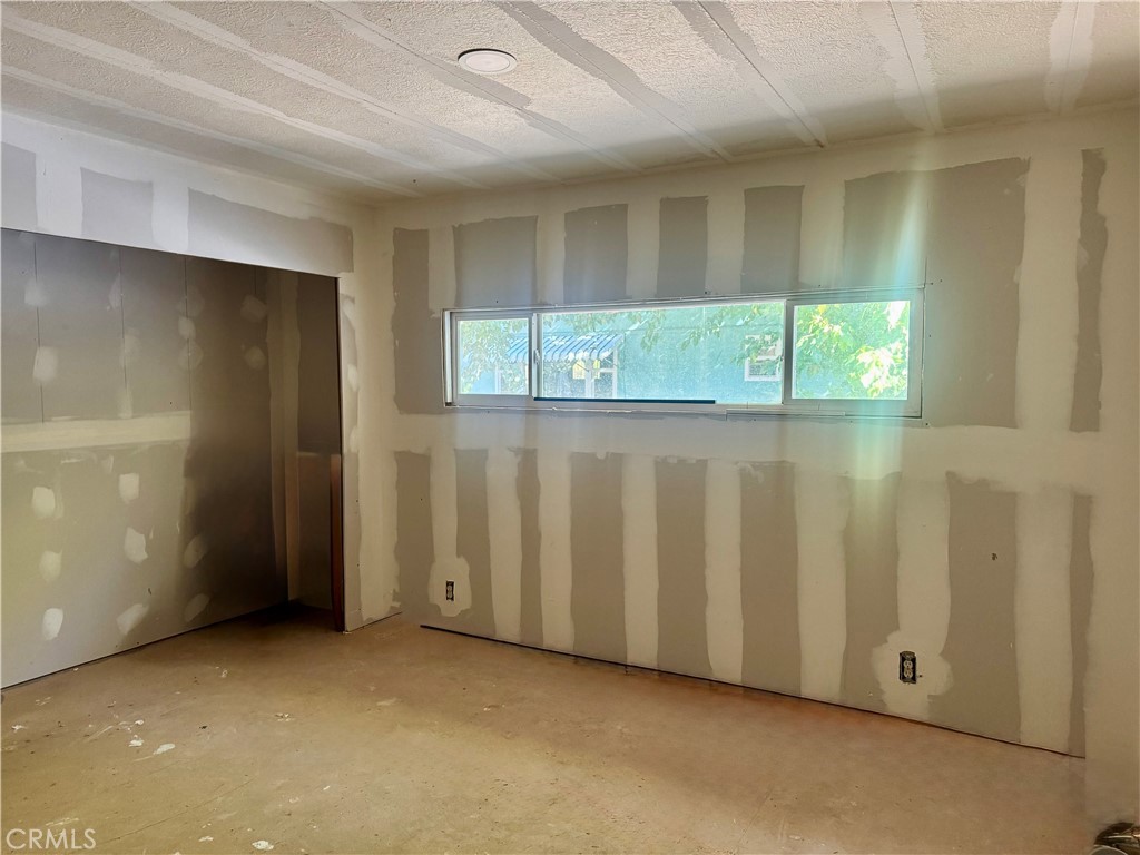 6809 Rosemont Dr, Lucerne, CA 95458