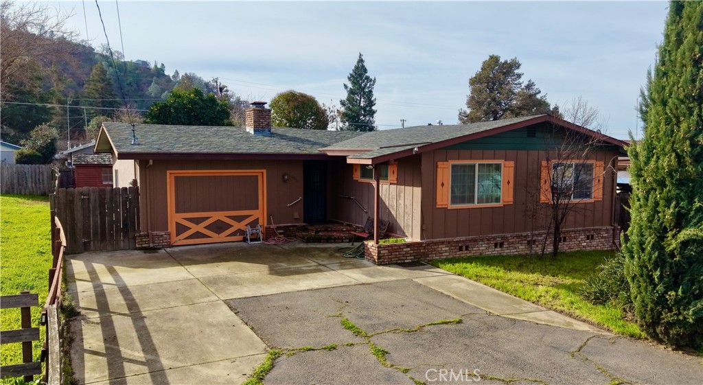 6917 Plaza Terrace, Lucerne, CA 95458