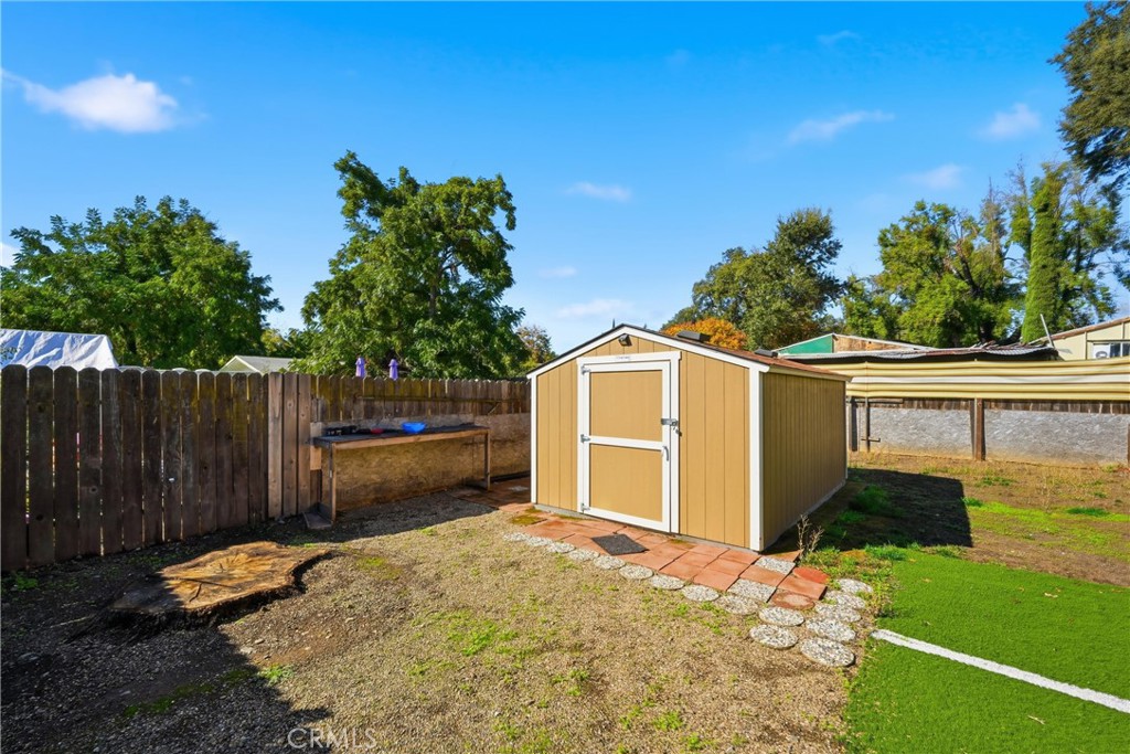 6466 16th Ave, Lucerne, CA 95458