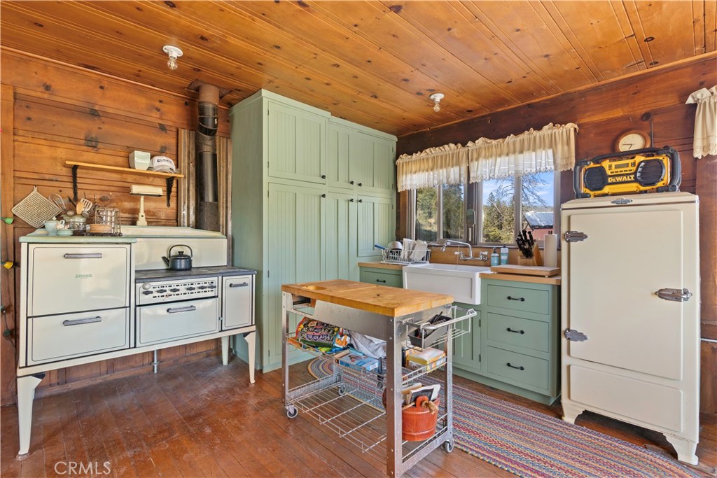 5200 Bartlett Springs Rd, Lucerne, CA 95458