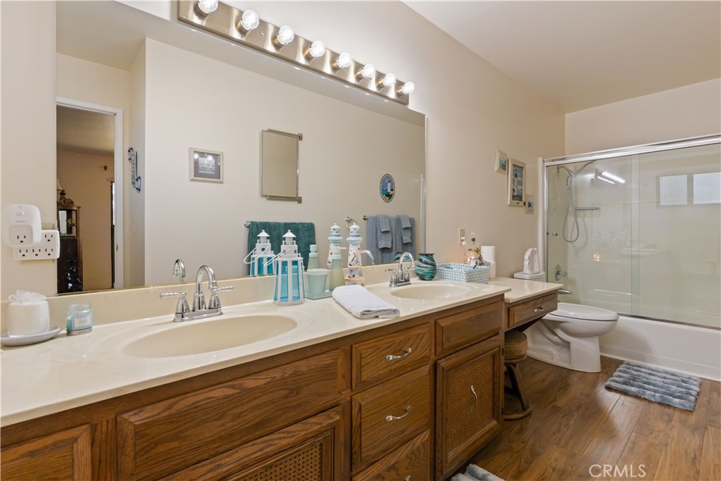 7795 Richard Dr, Lucerne, CA 95458