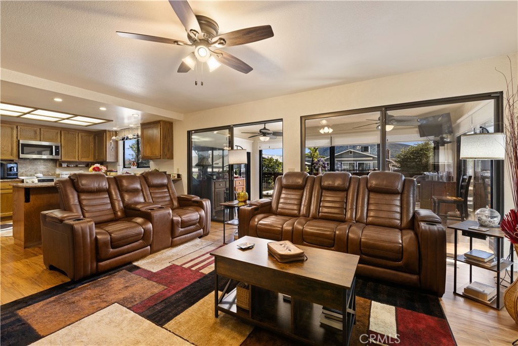 7795 Richard Dr, Lucerne, CA 95458