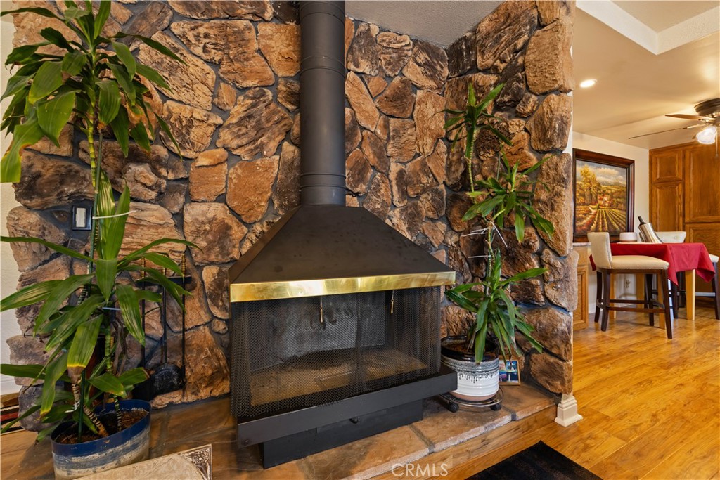 7795 Richard Dr, Lucerne, CA 95458