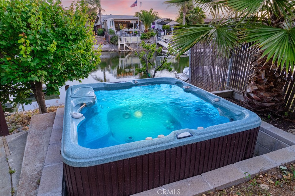 7795 Richard Dr, Lucerne, CA 95458