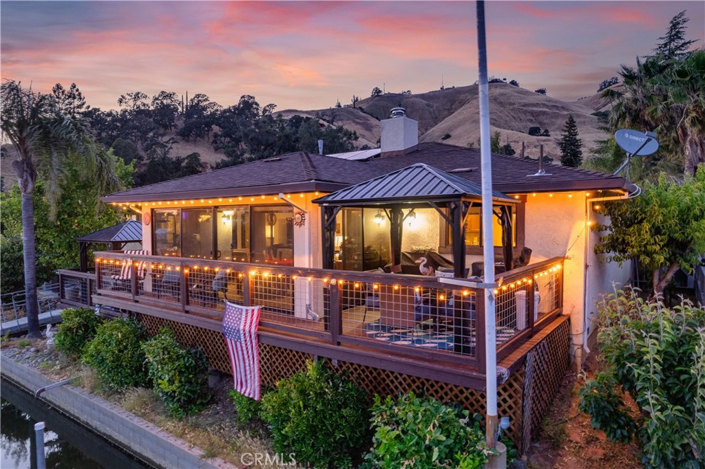 7795 Richard Dr, Lucerne, CA 95458