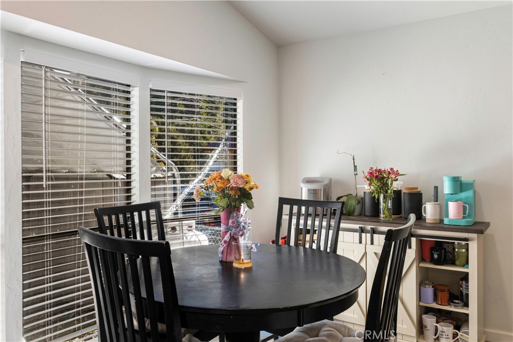 2305 Alta Vista, Lucerne, CA 95458