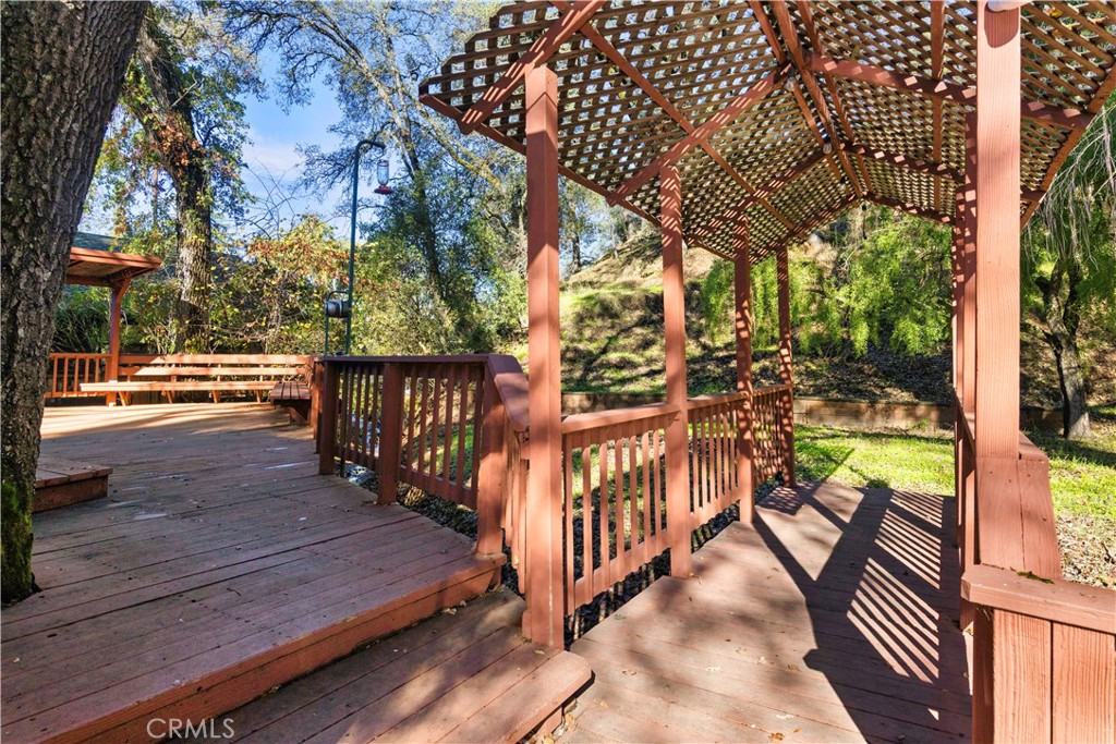 2305 Alta Vista, Lucerne, CA 95458