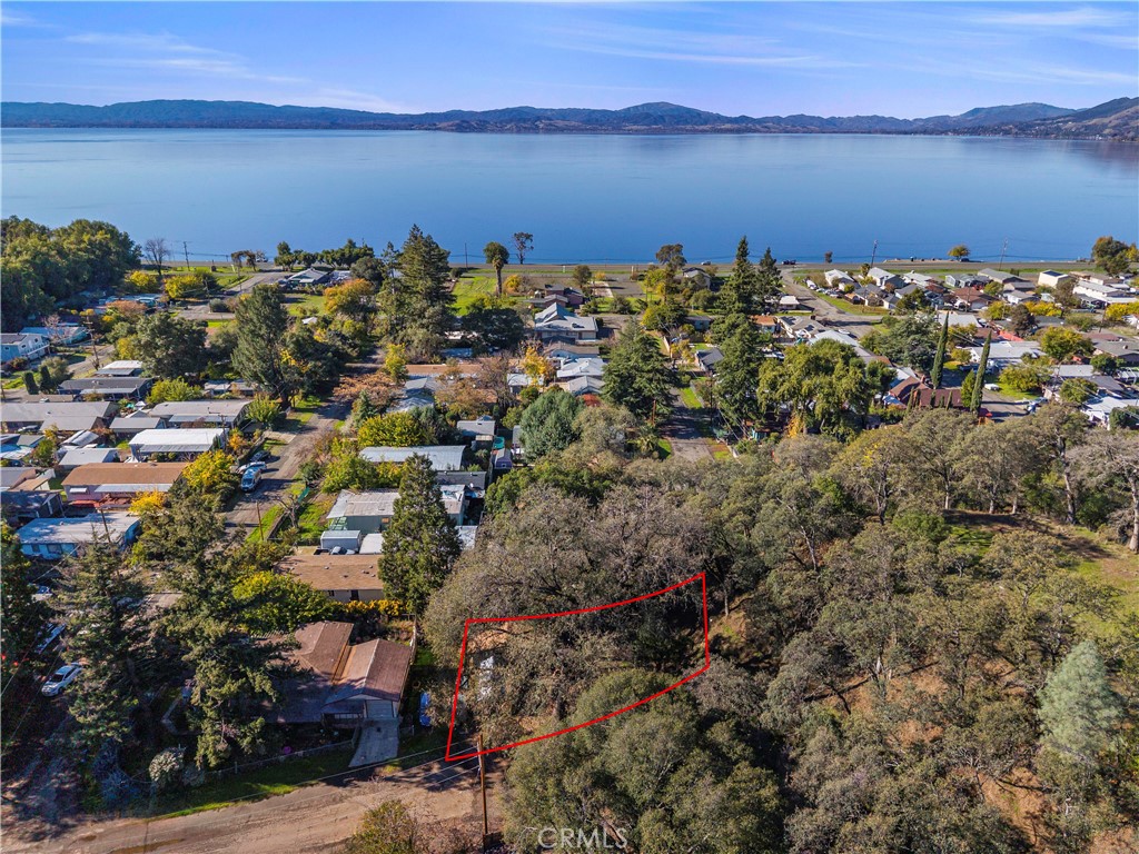 2305 Alta Vista, Lucerne, CA 95458