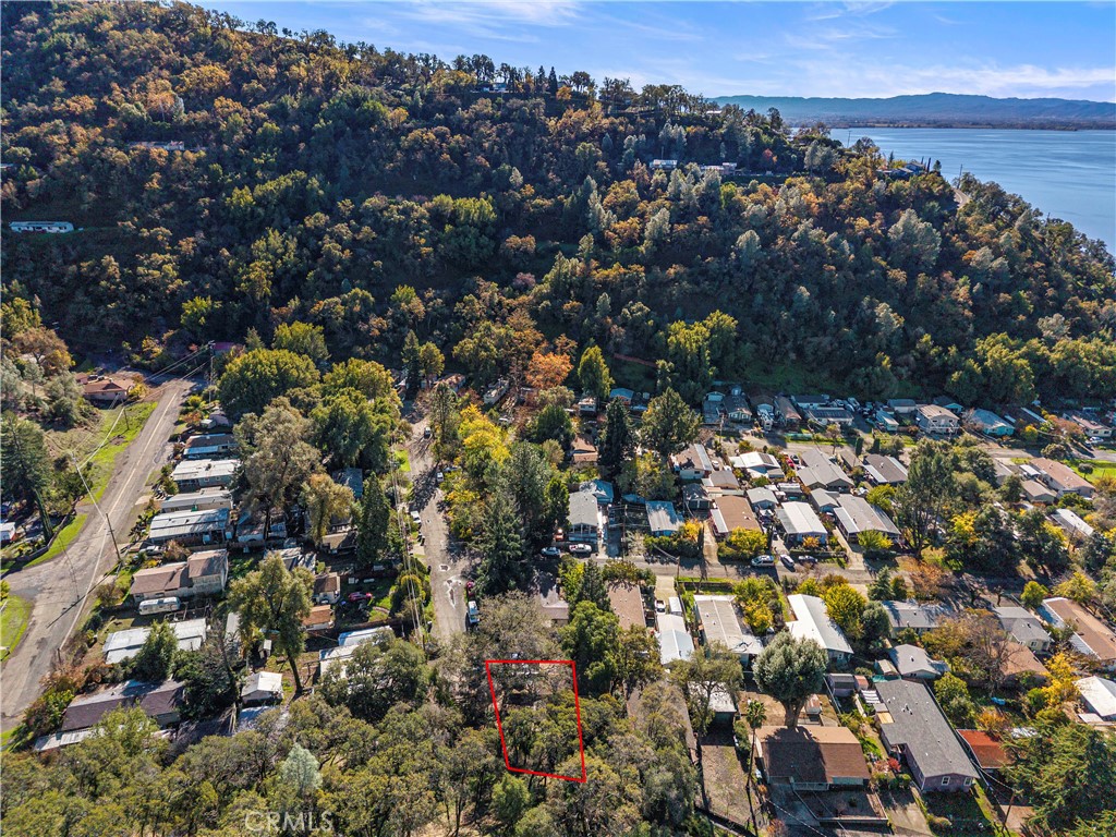 2305 Alta Vista, Lucerne, CA 95458