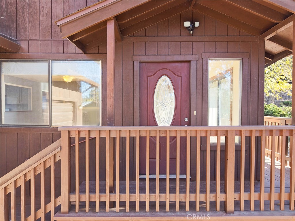 4080 Kensington Way, Lucerne, CA 95458