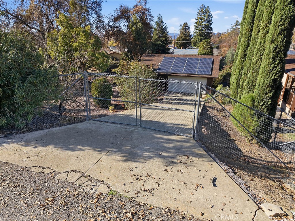 4080 Kensington Way, Lucerne, CA 95458