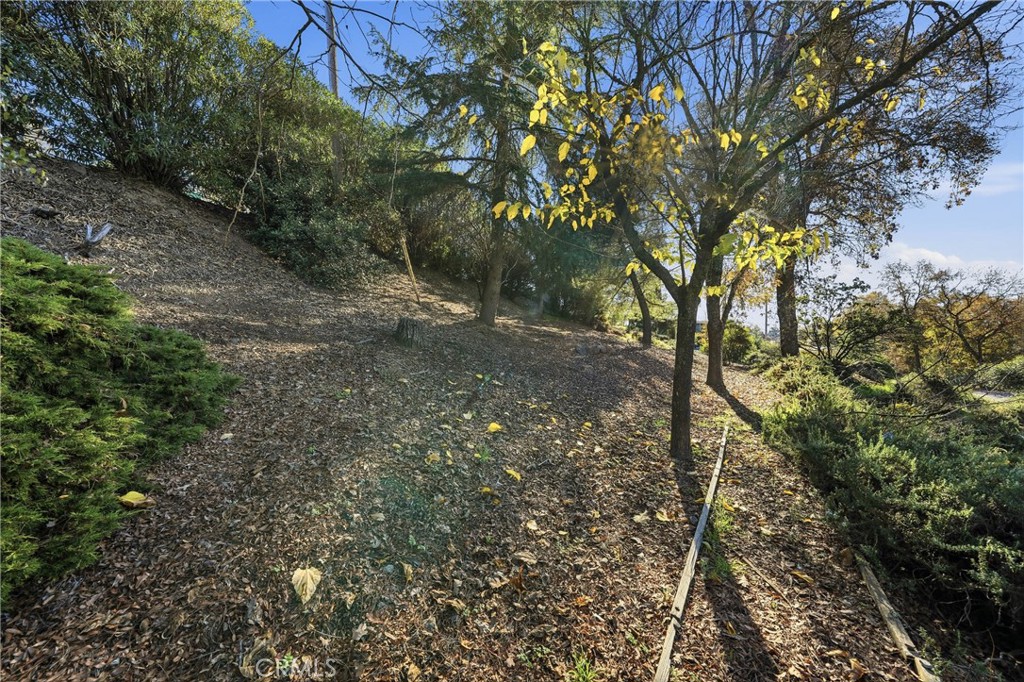 4080 Kensington Way, Lucerne, CA 95458